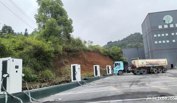 莲花县坊楼富树新能源重卡320kw充电站项目
